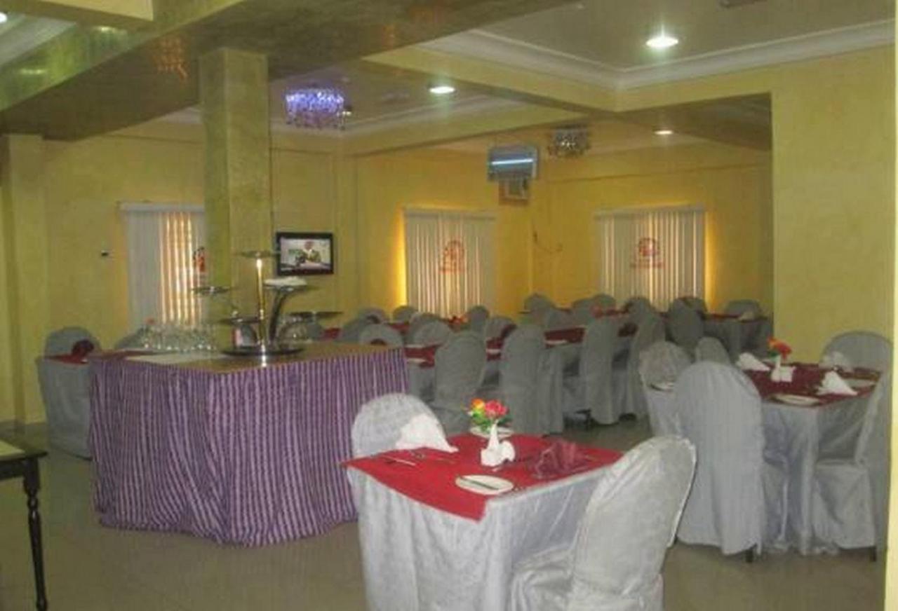 Room In Lodge - Ayalla Hotels And Suites Abuja Exterior foto